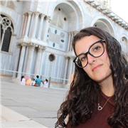 Laureanda in medicina e chirurgia, diplomata al liceo classico con 100/100, offro aiuto compiti per elementari, medie, superiori e ripetizioni di biologia, chimica, italiano, storia, arte, matematica e geometria (per medie), inglese, latino. 2 giorni a se